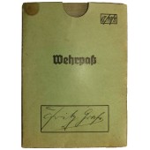 Wehrpaß Wehrmacht, falta la primera página.
